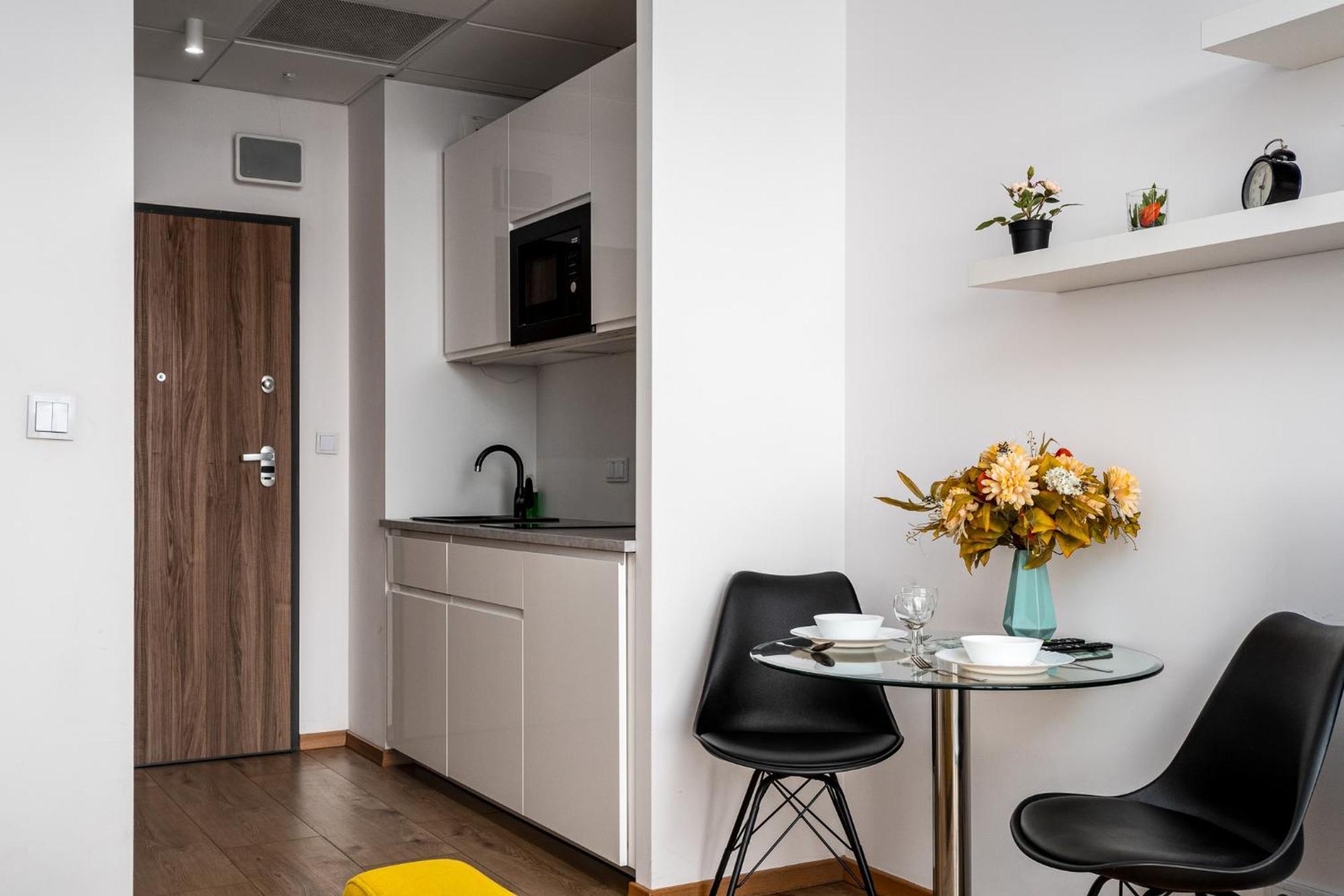 Prymasa Tysiaclecia 83A Free Garage By Perfect Apart Warsawa Bagian luar foto